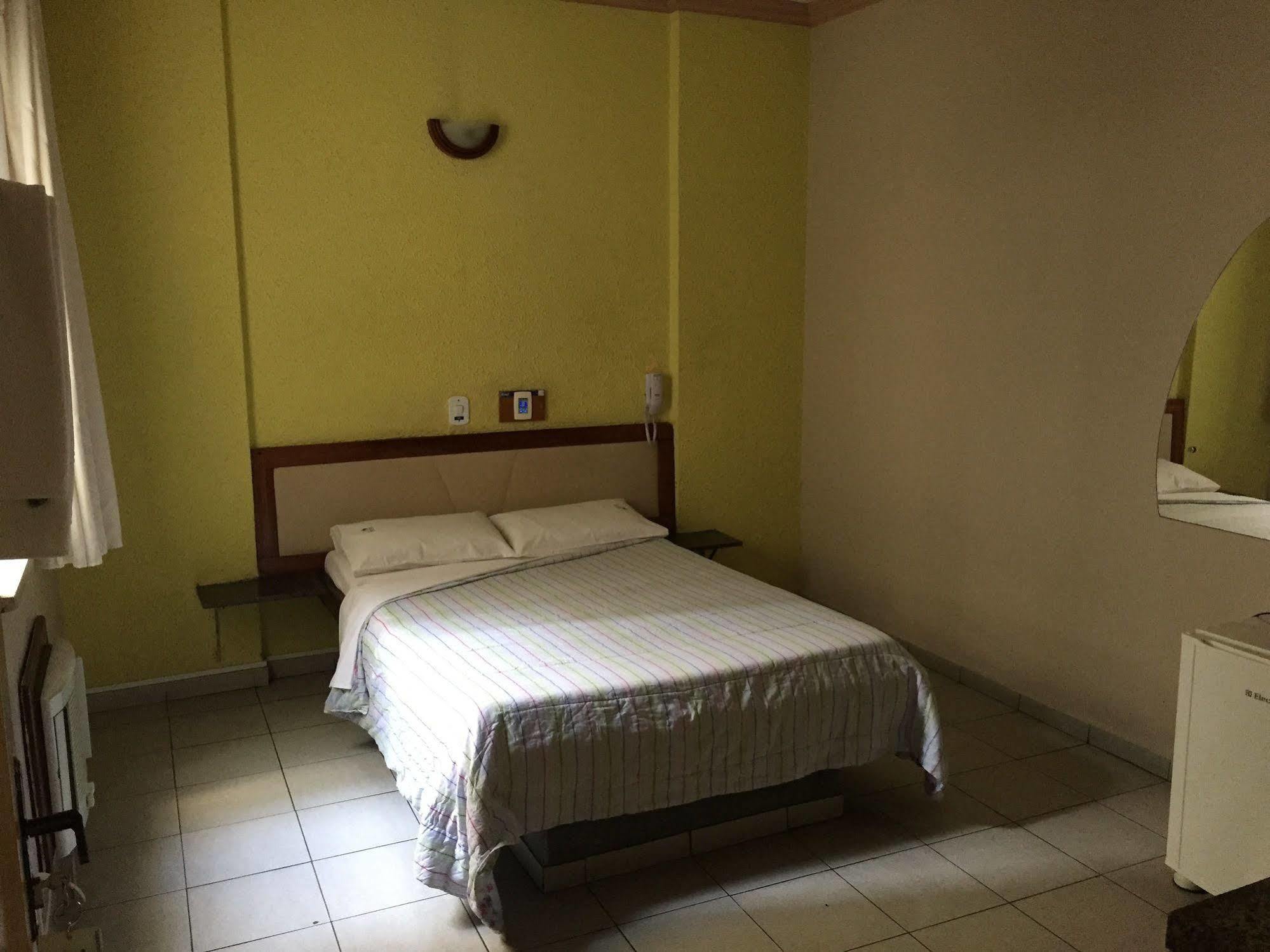 Hotel Fenix Salvador Esterno foto